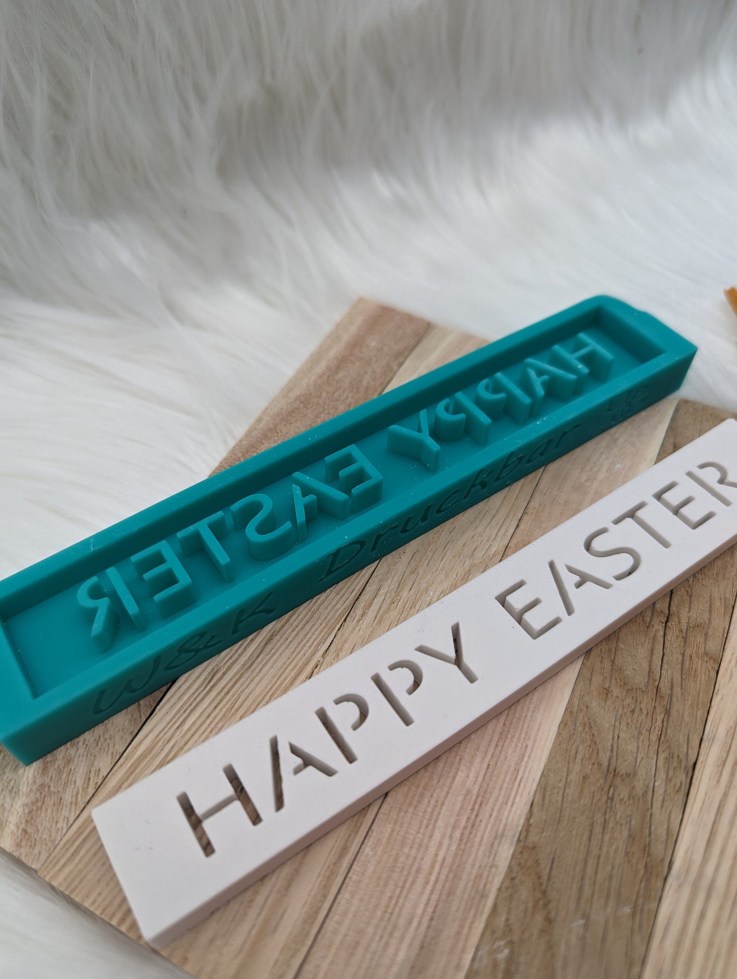 Klötzchen Gießform / HAPPY EASTER / Silikonform für Klötzchen / 160x22x8 mm / Silikon Klötzchen Gießform /Gießform Klötzchen