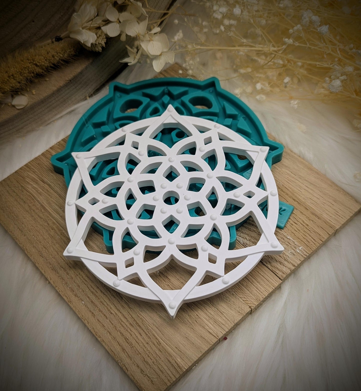 Silikonform Mandala / Traumfänger / Anhänger / Schmetterling / Feder / Auge / Blatt / Tropfen / Kleeblatt