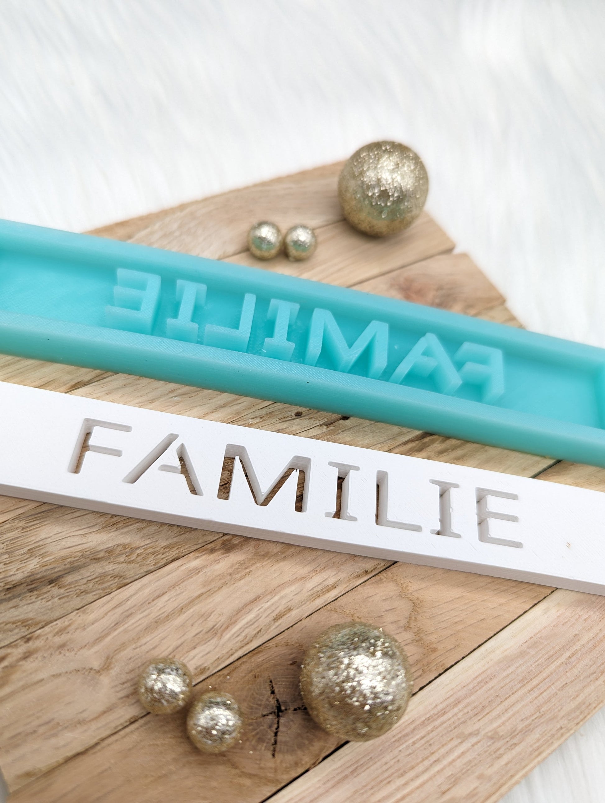 Klötzchen Gießform / FAMILIE / Silikonform für Klötzchen /160x22x8 mm / Silikon Klötzchen Gießform /Gießform Klötzchen