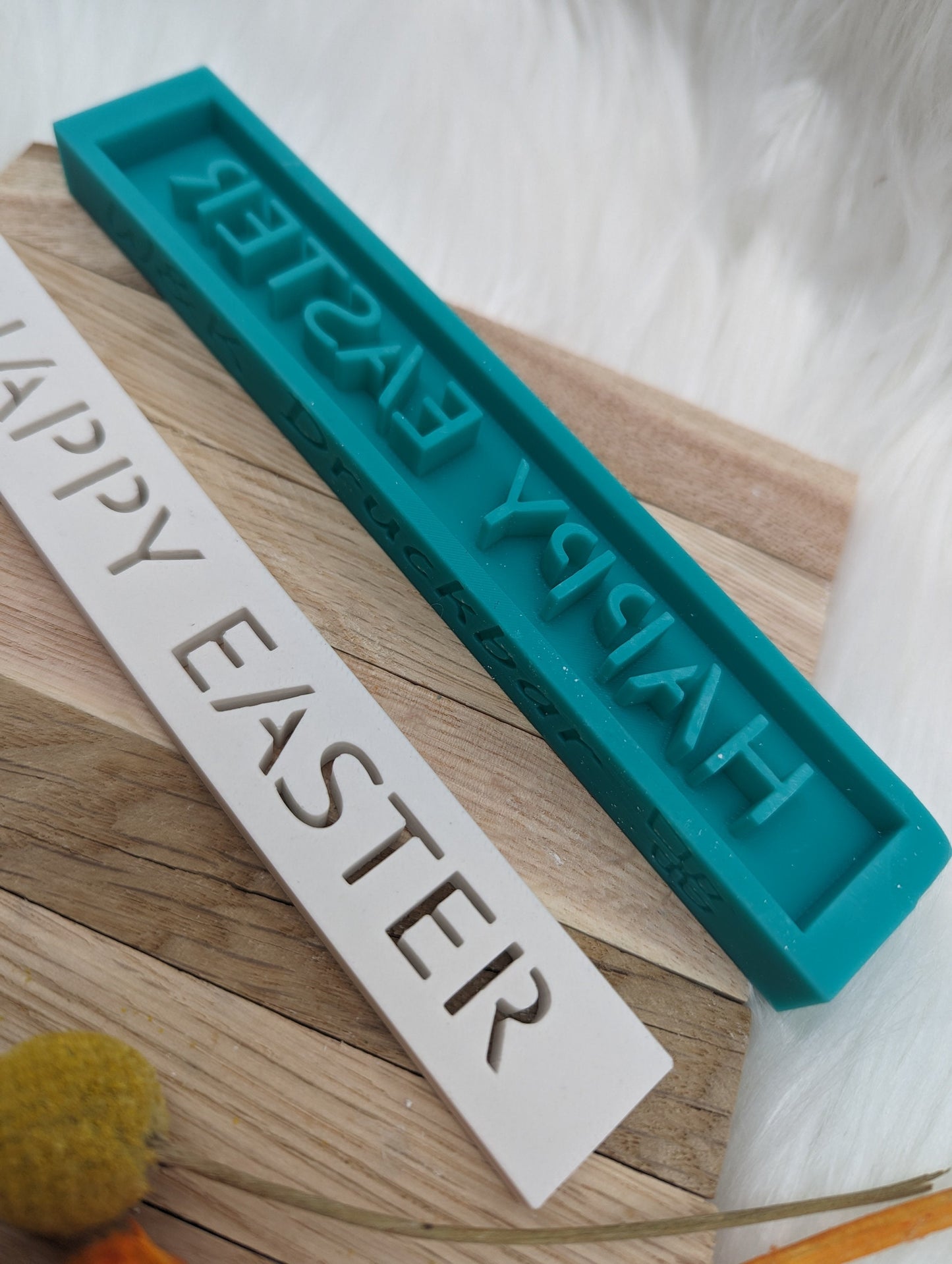 Klötzchen Gießform / HAPPY EASTER / Silikonform für Klötzchen / 160x22x8 mm / Silikon Klötzchen Gießform /Gießform Klötzchen