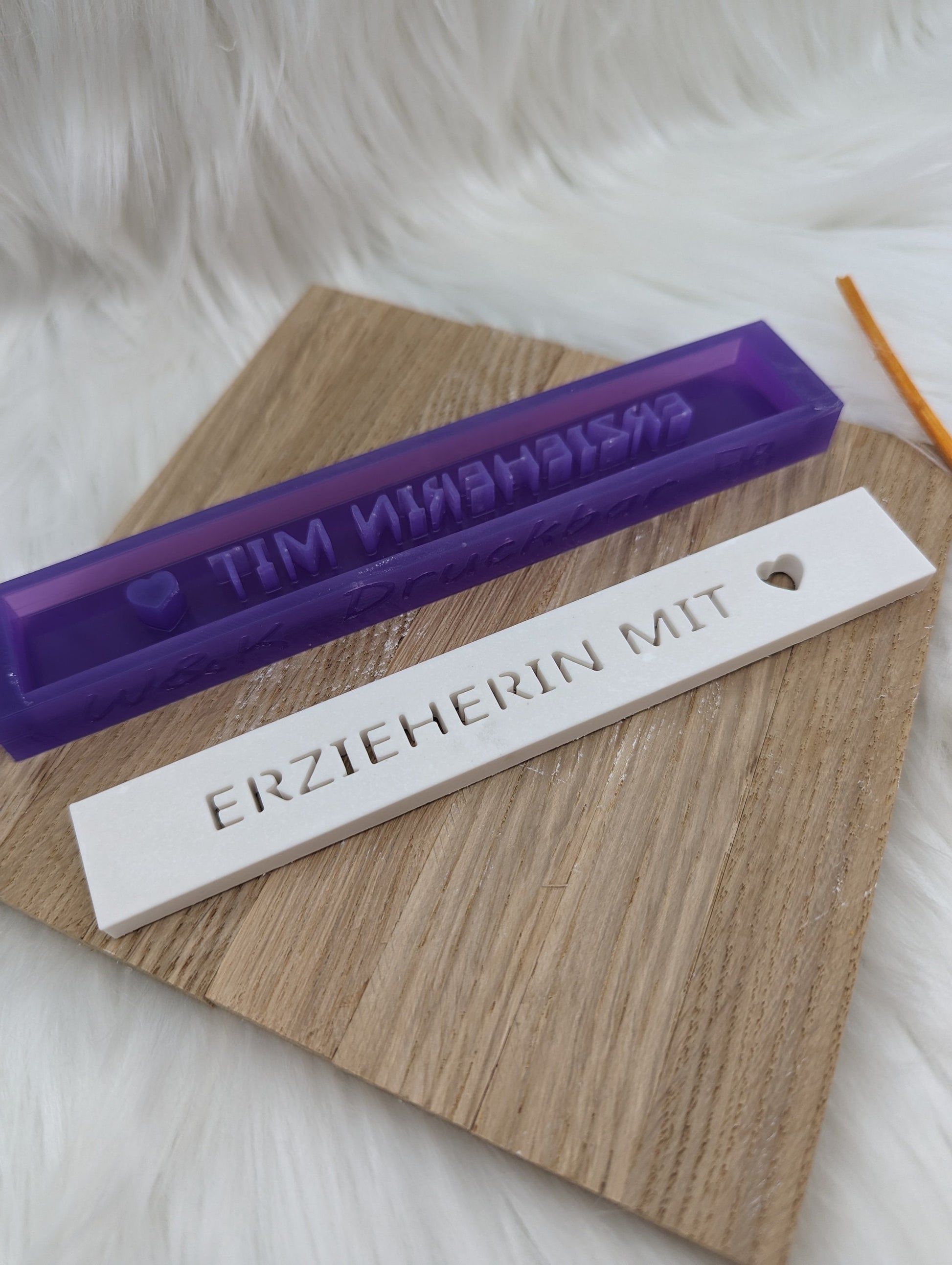 Klötzchen Gießform / ERZIEHERIN MIT Herz / Silikonform für Klötzchen / 160x22x8 mm / Silikon Klötzchen Gießform /Gießform Klötzchen