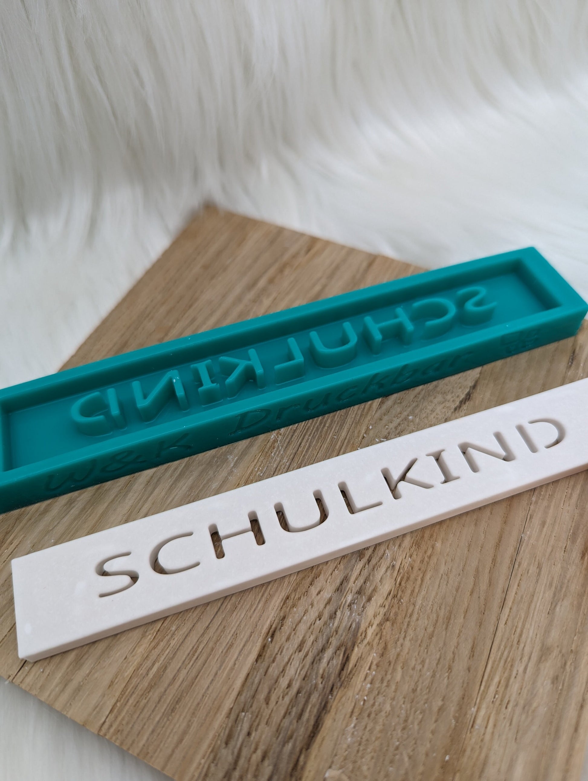 Klötzchen Gießform / SCHULKIND / Silikonform für Klötzchen / 160x22x8 mm / Silikon Klötzchen Gießform /Gießform Klötzchen