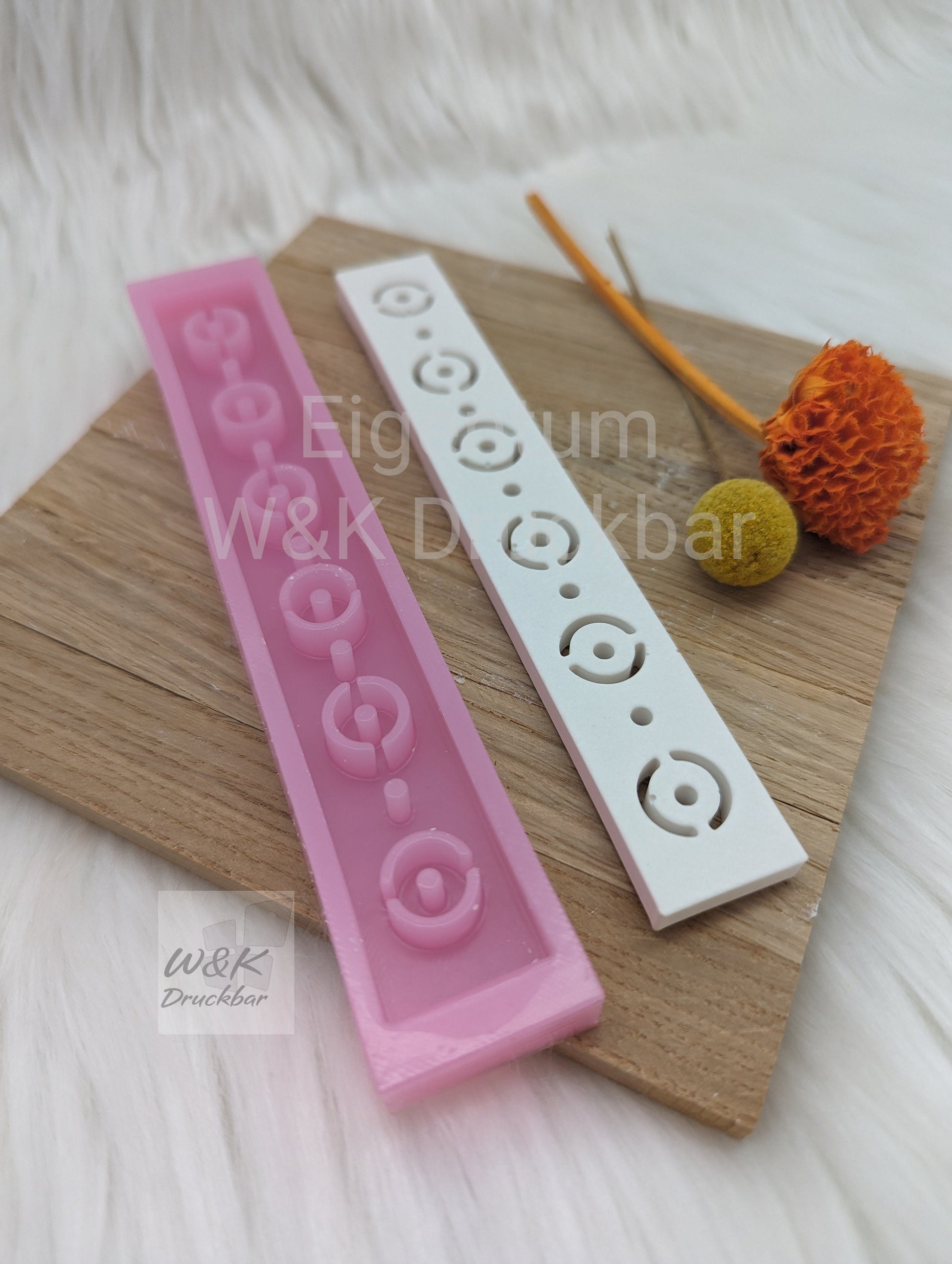 Klötzchen Gießform / Kreise mit Punkte / Silikonform für Klötzchen / 160x22x8 mm / Silikon Klötzchen Gießform /Gießform Klötzchen