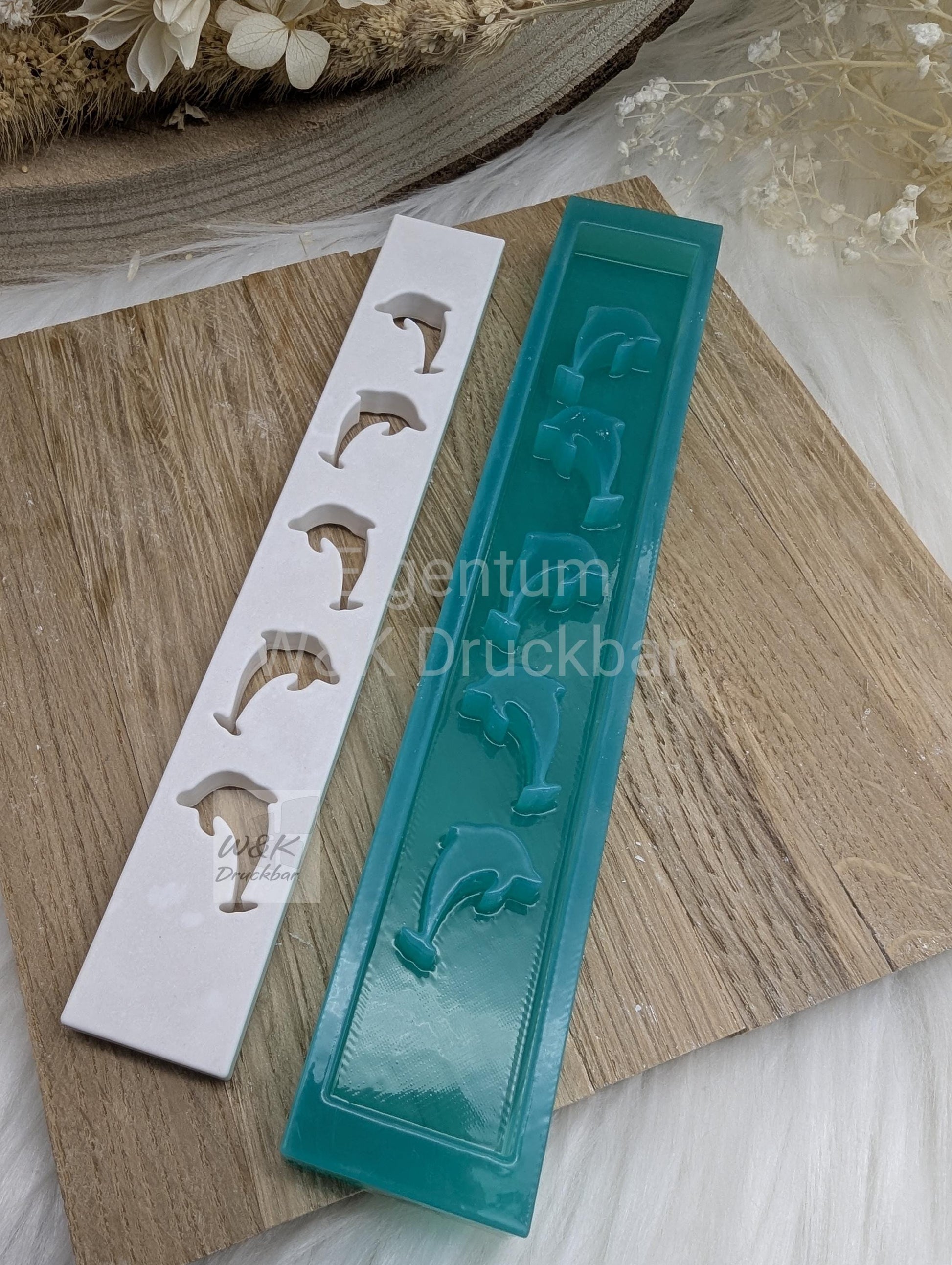 Klötzchen Gießform / Delphin Hochkant / Silikonform für Klötzchen / 160x22x8 mm / Silikon Klötzchen Gießform /Gießform Klötzchen