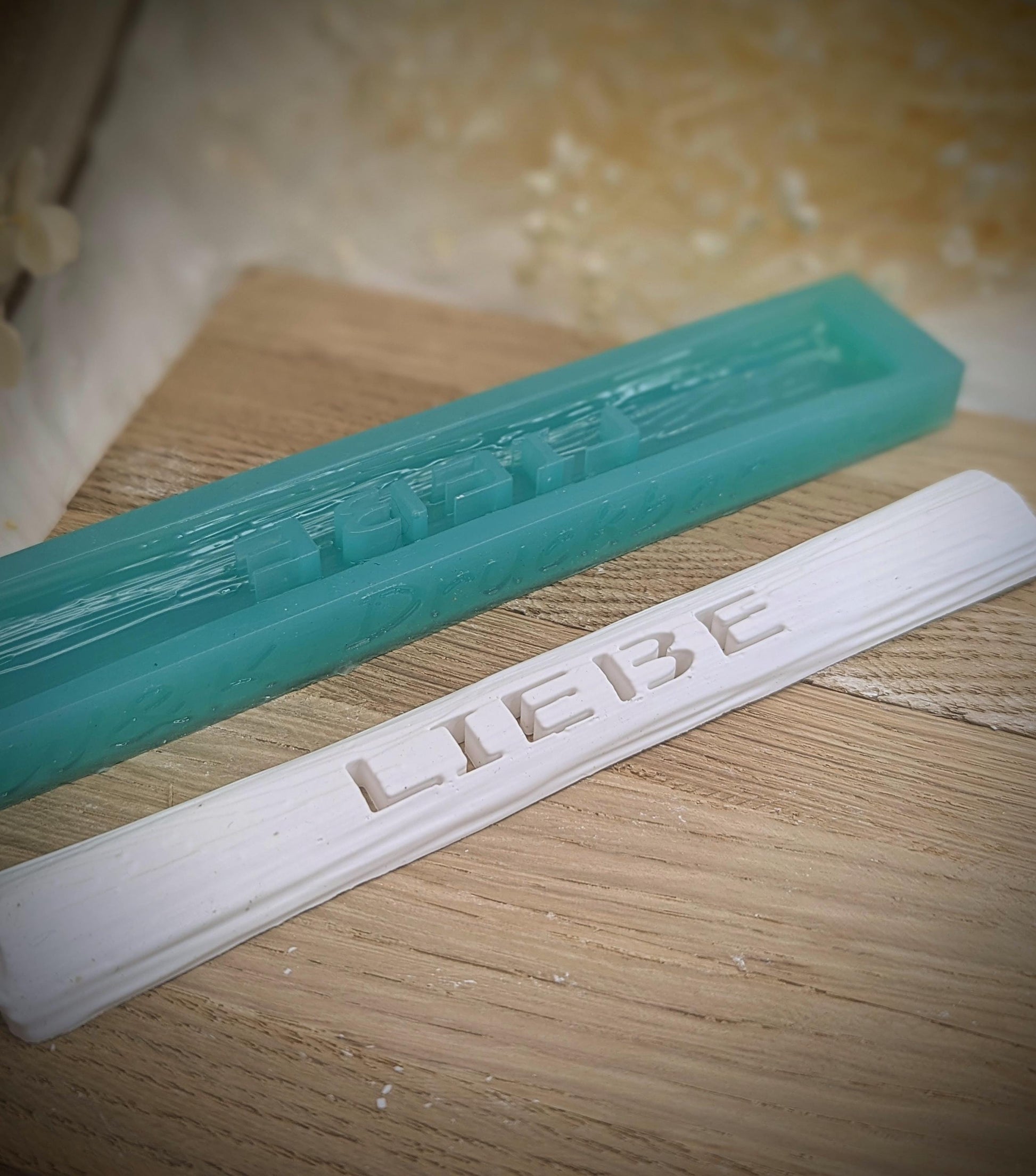 Klötzchen Gießform / Liebe / Holzoptik / Silikonform für Klötzchen / 160x22x8 mm / Silikon Klötzchen Gießform /Gießform Klötzchen