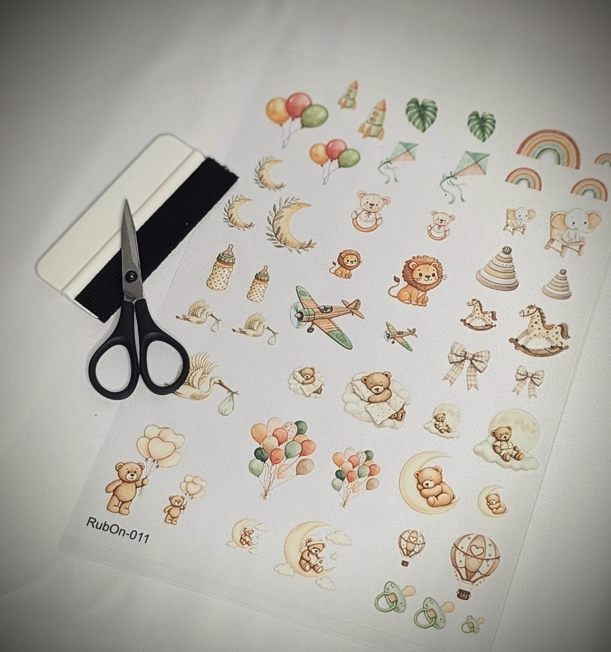 RubOn Sticker / Baby / A4 Bogen / Randlos /Abreibebilder / DIY Sticker für z.B. Glas Holz