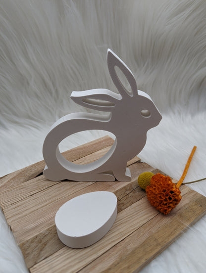 Silikonform sitzender Hase mit Üei Öffnung / Osterhase / Geschenkverpackung / Hase mit Öffnung / Raysin / Silikonform