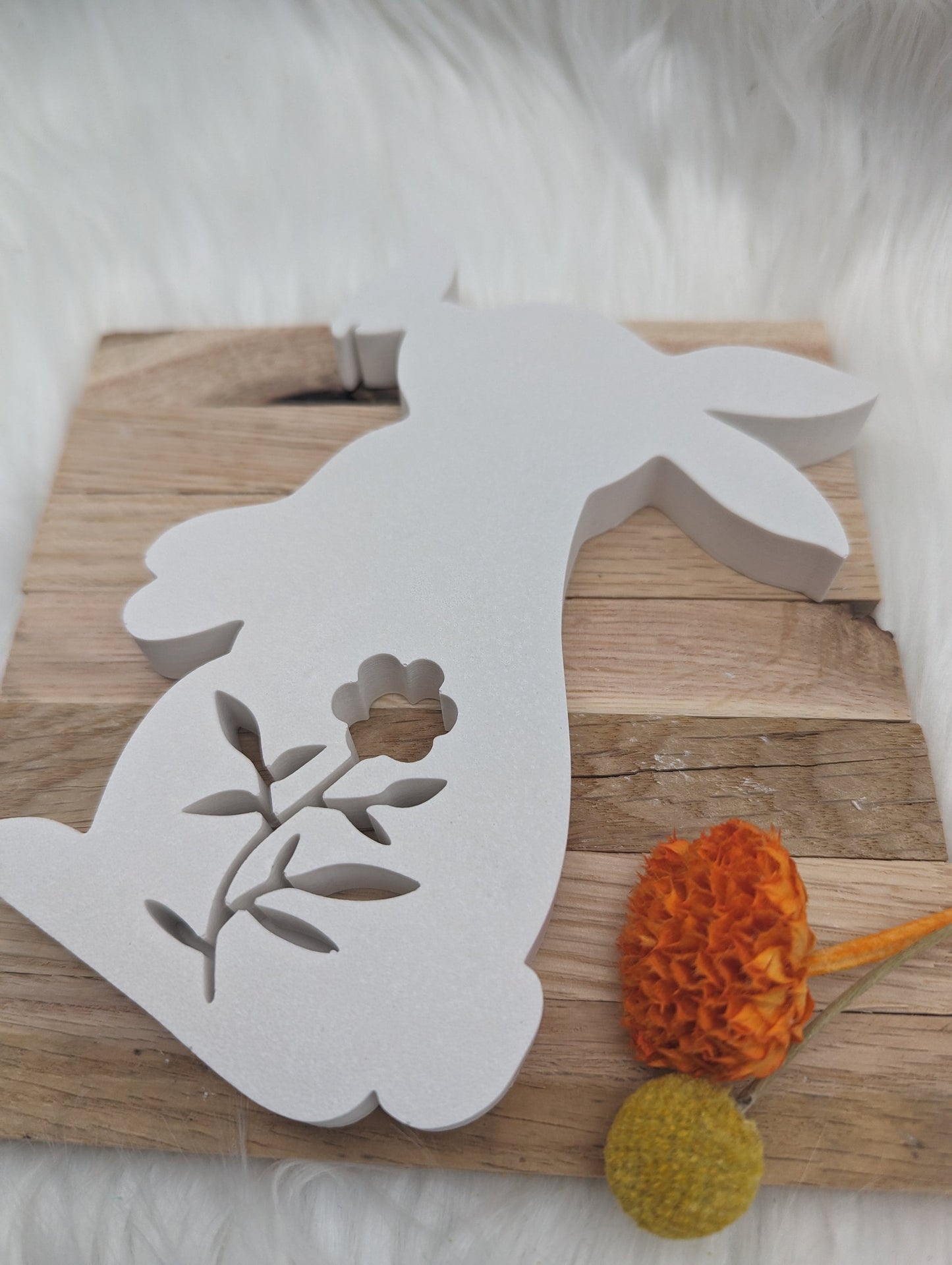 Silikonform Hase mit Schmetterling / Hase / Schmetterling / Ostern / Gießform / Raysin / Silikonform